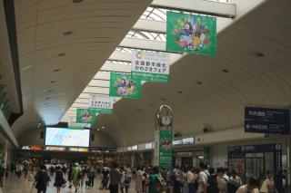 天井吊り下げ大型バナー